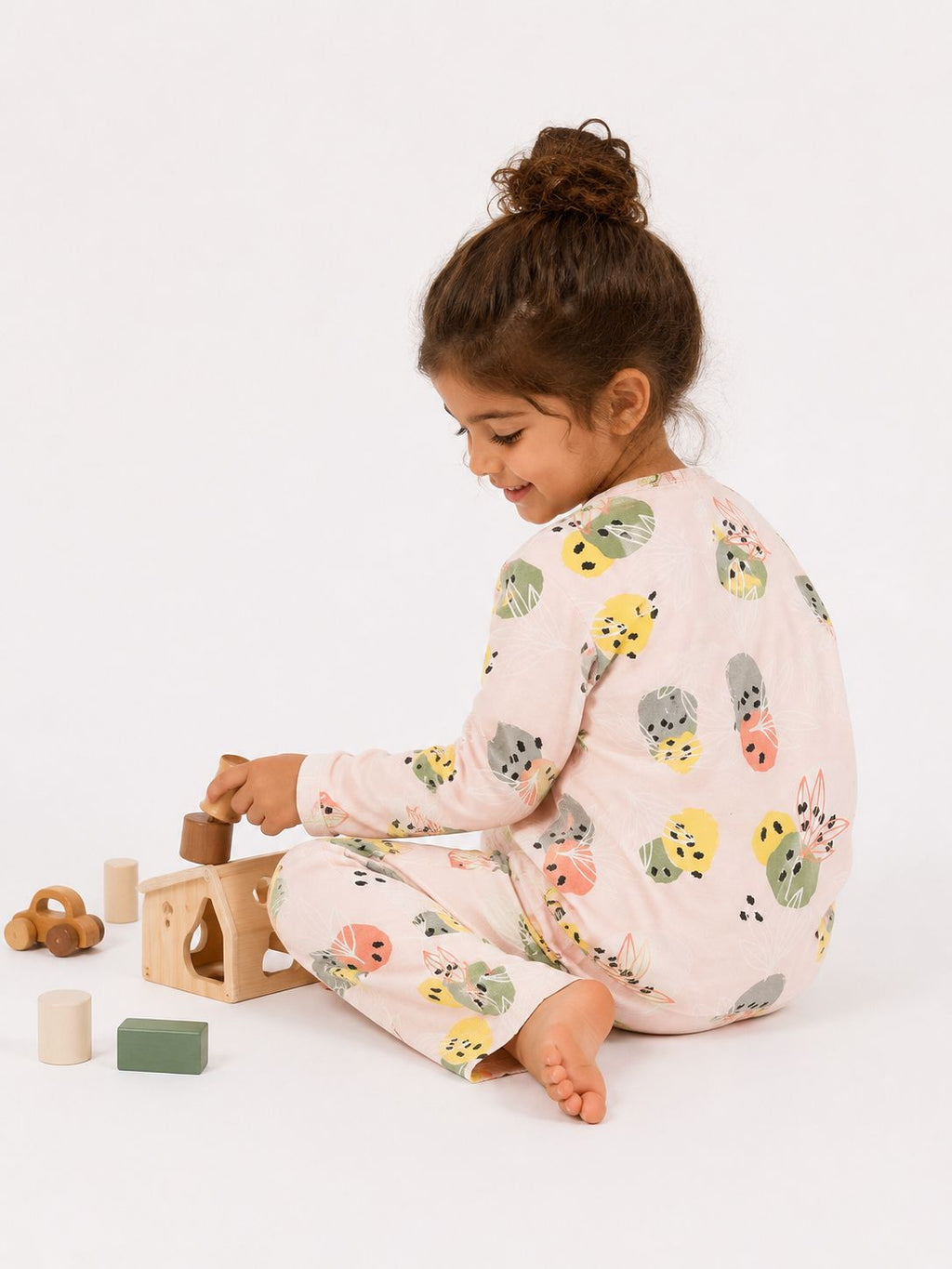 Girls’ Pastel Bunny Print Pajama Set – Pink
