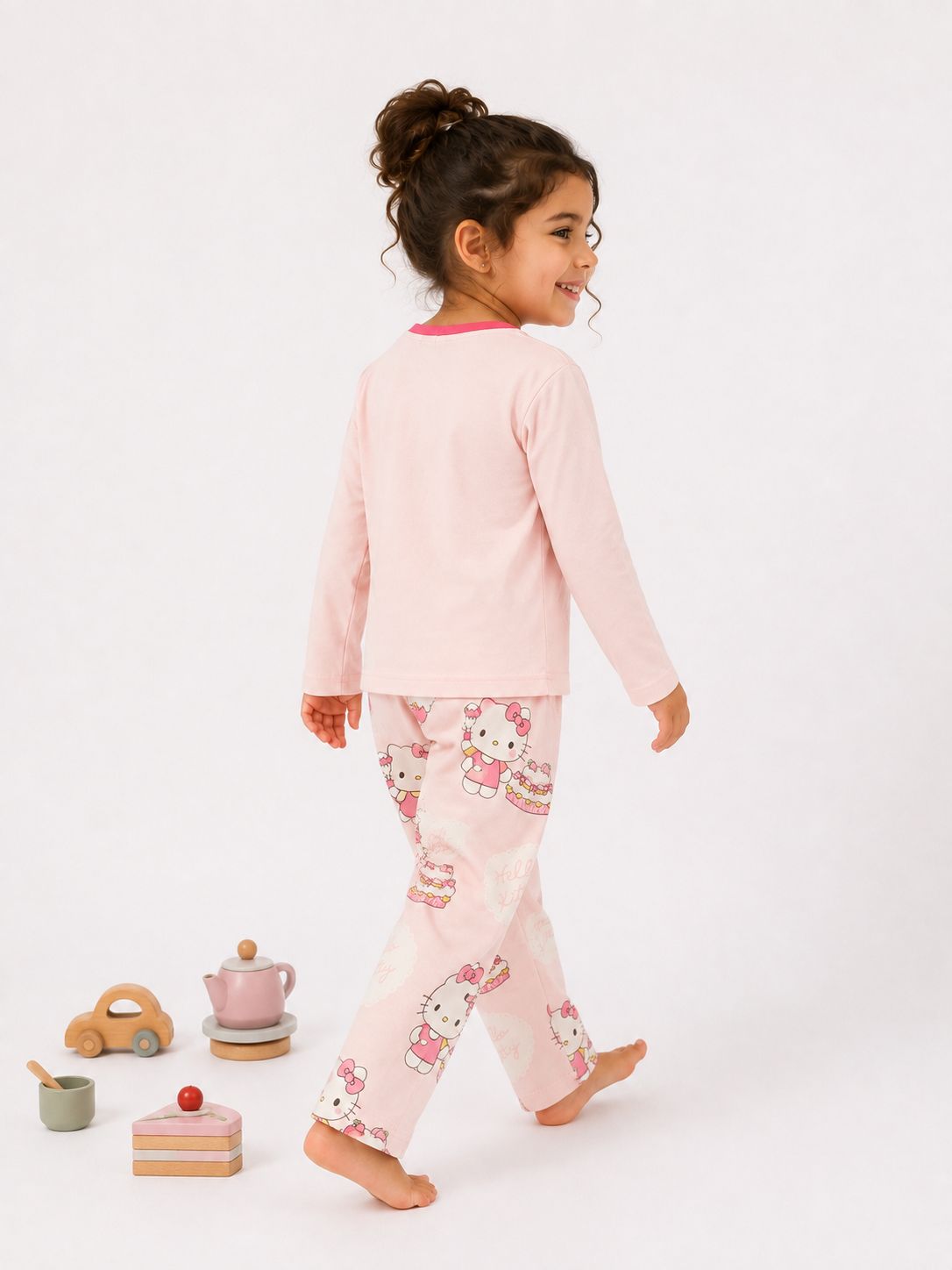 Girls’ Hello Kitty Pajama Set – Pink